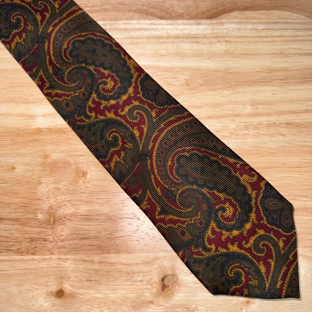 Robert Talbott Silk Tie Brown Red Gold Paisley Hand Sewn USA Ancient Madder - Picture 2 of 14